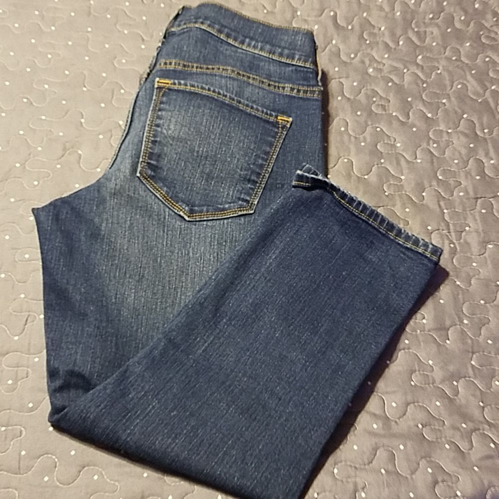 Old Navy The Flirt Crop jeans size 2